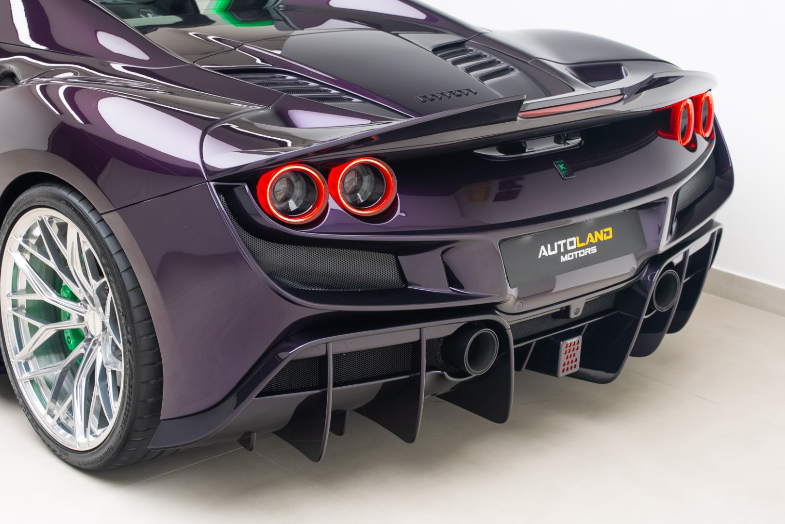 2023 FERRARI F8 SPIDER KEYVANY 1OF1